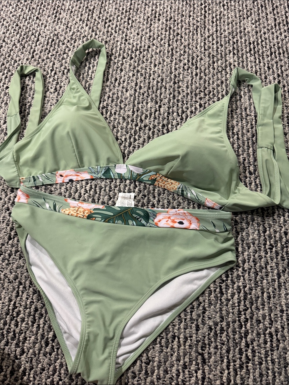 Bathing Suit Set - Picture 5 of 7